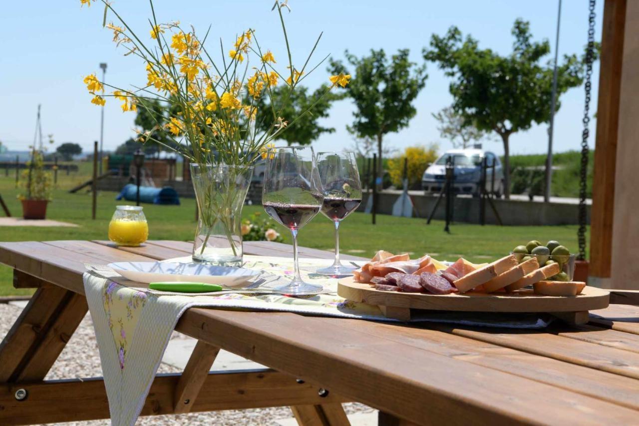 Casa Montefiore 13 Girasoli LT nella tranquilla campagna Marchigiana Ancona Esterno foto